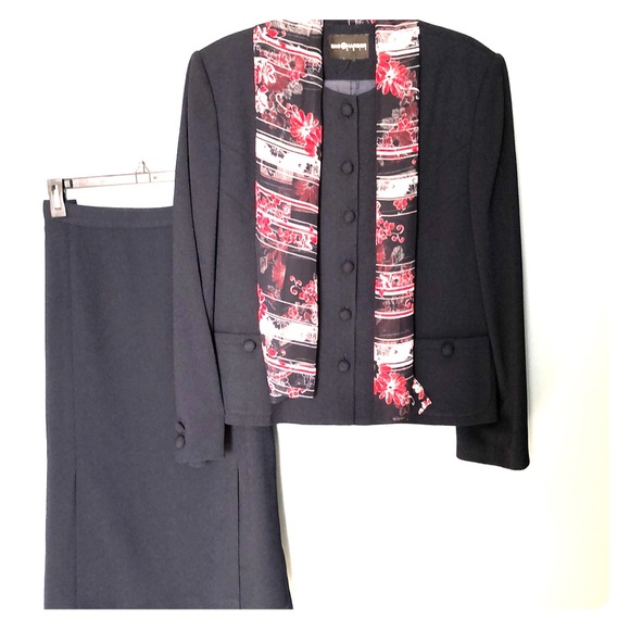 Sag Harbor 3-Piece Skirt Suit - Picture 5 of 8